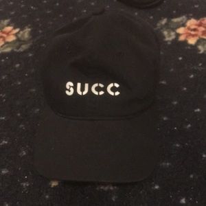 SUCC REFLECT LOGO BLACK BASEBALL HAT